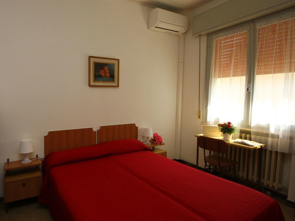 Villa Lauda B&B Rimini Dış mekan fotoğraf