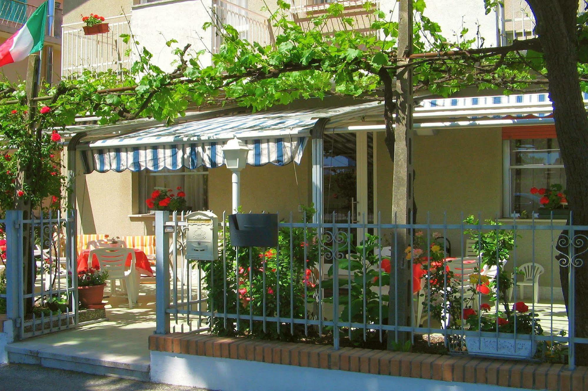 Villa Lauda B&B Rimini Dış mekan fotoğraf