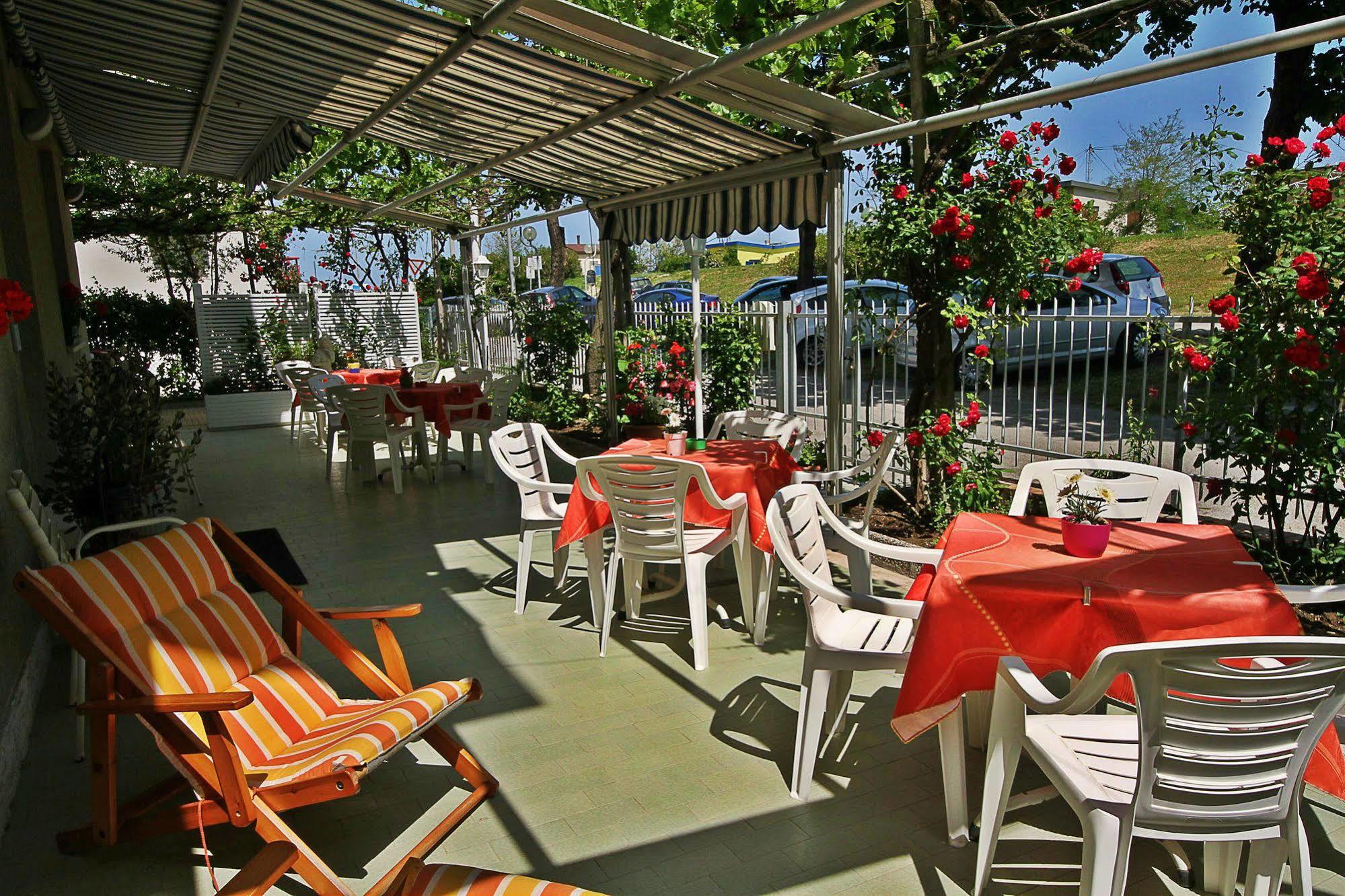 Villa Lauda B&B Rimini Dış mekan fotoğraf
